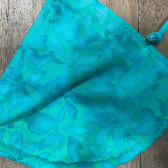 Triangle Top, Lined Bikini with Matching Sarong - Picture 3 of 12